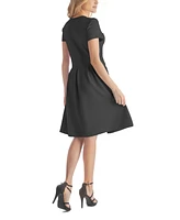 24seven Comfort Apparel Women's Scoop Neck Knee Length with Pocket Dress