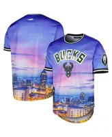 Men's Pro Standard Milwaukee Bucks Cityscape Stacked Logo T-shirt