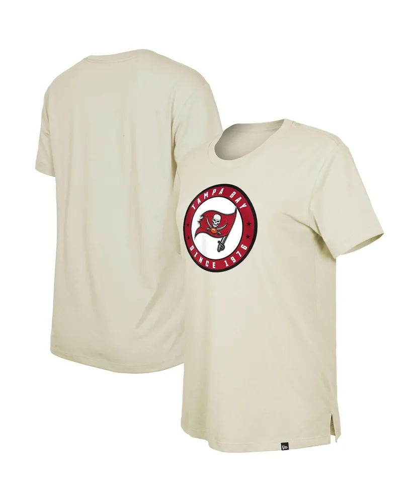 Dallas Cowboys New Era Women's Chrome Sideline T-Shirt - Cream