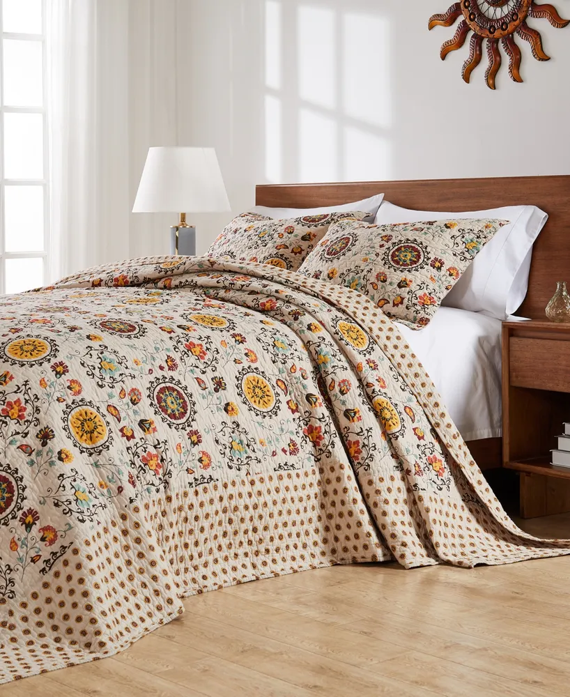 Reversible Quilt Set, Boho Chic Floral Damask Pattern, 3-Piece Set