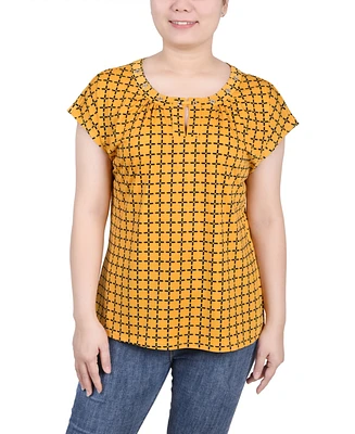 Ny Collection Women's Extended Sleeve Top with Grommets