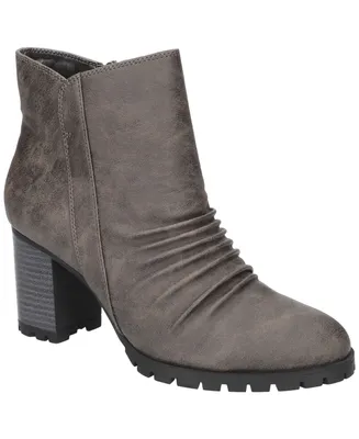 Easy Street Women's Carrow Ankle Boots