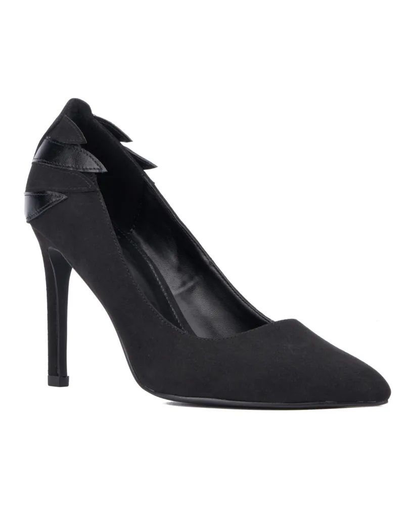 Women's Magdi- Applique Pointy Pump Heels