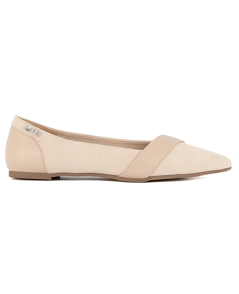 Sugar Women's Lavva Pointed Toe Flats