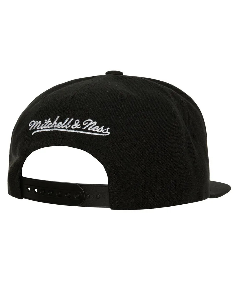 Men's Mitchell & Ness Black Philadelphia 76ers Champ Stack Snapback Hat