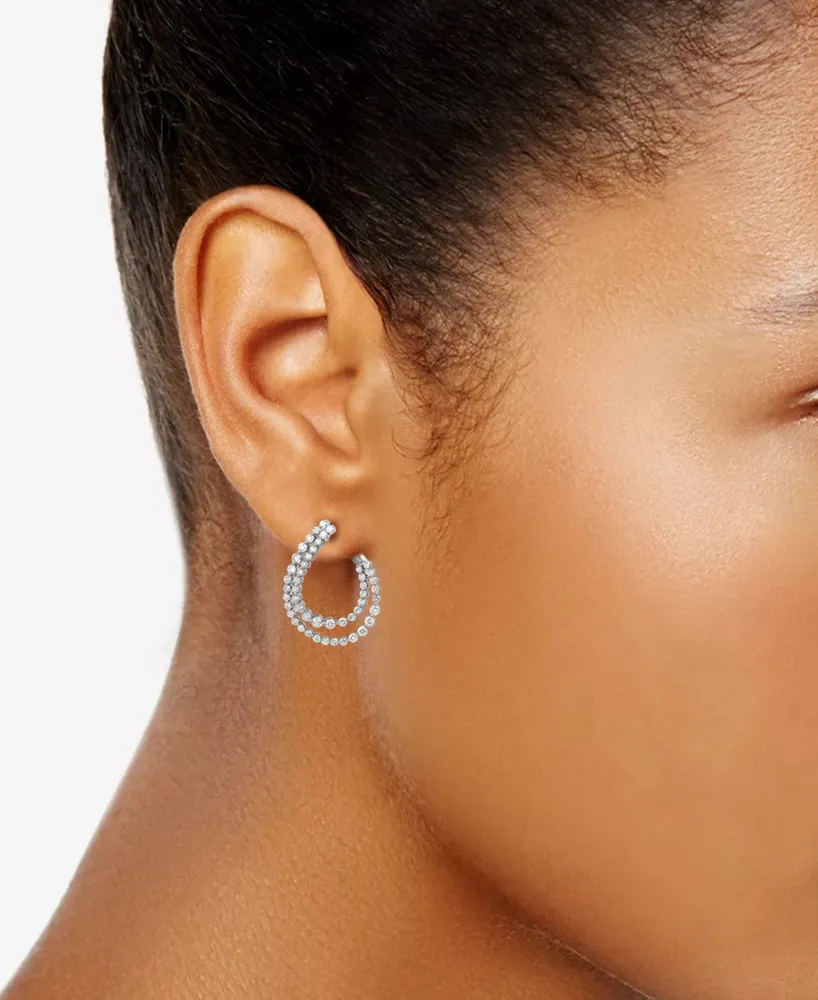Diamond Spiral Shared Prong Hoop Earrings (2 ct. t.w.) in 10k White Gold