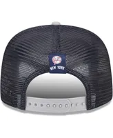 Men's New Era Navy New York Yankees Speed Golfer Trucker Snapback Hat