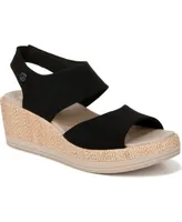 BZees Reveal Washable Slingback Wedge Sandals