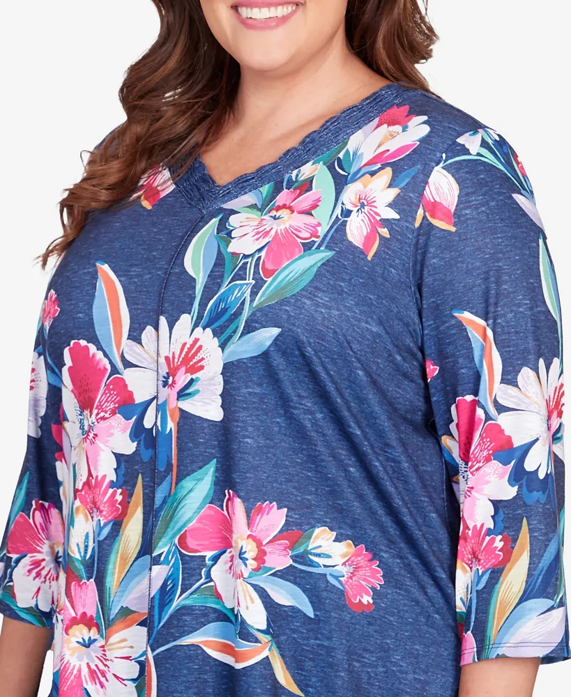 Alfred Dunner Plus Full Bloom Placed Floral V-neck Top