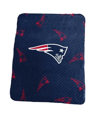 New England Patriots 50" x 60" Repeating Logo Classic Plush Throw Blanket