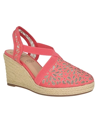 Impo Women's Tuccia Laser Cut Platform Wedge Sandals