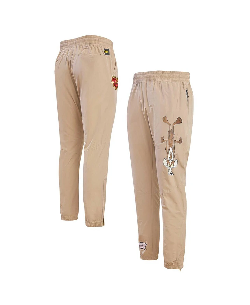 Men's Freeze Max Khaki Looney Tunes Wile E. Coyote Upside Down Joggers