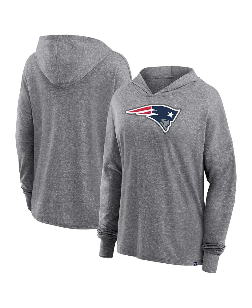 Women's Fanatics Heather Gray New England Patriots Cozy Primary Pullover Hoodie