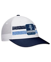 Men's Top of the World White, Navy North Carolina Tar Heels Retro Fade Snapback Hat