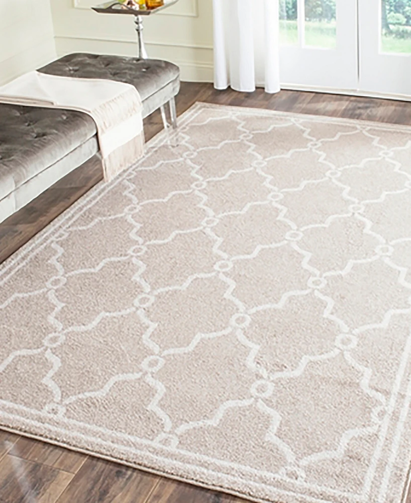 Safavieh Amherst AMT414 Wheat and Beige 4' x 6' Area Rug