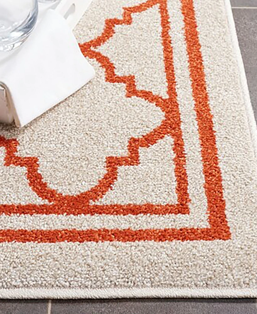 Safavieh Amherst AMT422 Beige and Orange 3' x 5' Area Rug