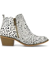 Journee Collection Women's Rebel Zipper Stacked Heel Booties