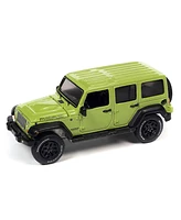 Auto World 1/64 2013 Jeep Wrangler Unlimited Moab Gecko Green