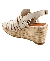 SoftWalk Havana Sandal