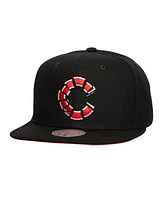 Mitchell & Ness Men's Black Chicago Cubs Shattered Snapback Hat