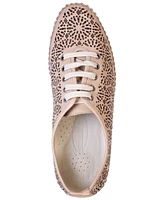 Cools 21 Women's Sarto Perforated Leather Lace Up Platform Sneakers