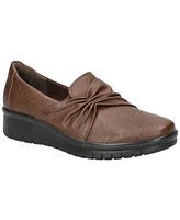 Easy Street Women's Faith Comfort Slip-On Flats