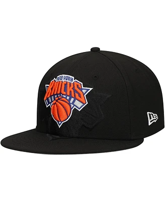 New Era Men's Black York Knicks Blackout Shadow Logo 59FIFTY Fitted Hat