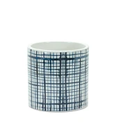 Slickblue Set of 2 Criss Cross Pattern Planters for Modern Indoor and Outdoor Decor