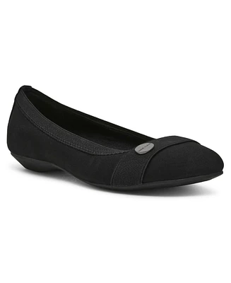 Anne Klein Women's Occuria Pointed Toe Flats