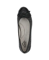 Cliffs by White Mountain Women's Careen Ballet Flats