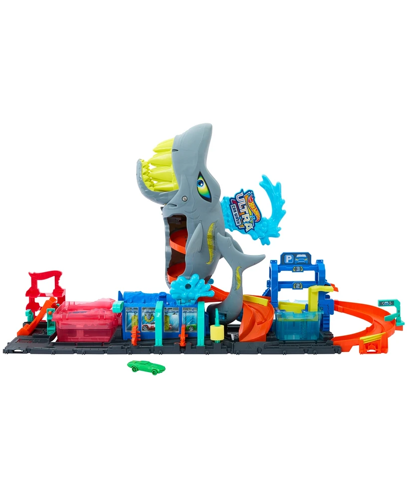 Hot Wheels City Ultra Shark Car Wash Playset with Color Reveal - Multi