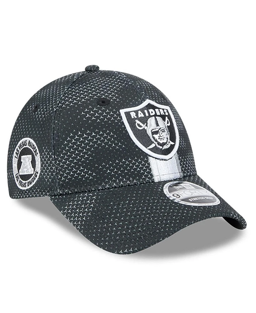 New Era Men's Black Las Vegas Raiders 2024 Sideline 9FORTY Stretch-Snap Hat