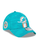 New Era Men's Aqua Miami Dolphins 2024 Sideline 39THIRTY Flex Hat