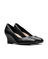 Clarks Women's Collection Olivette Cultured Pearl Pumps