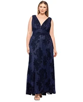 Betsy & Adam Plus Crinkle Sleeveless V-Neck Gown