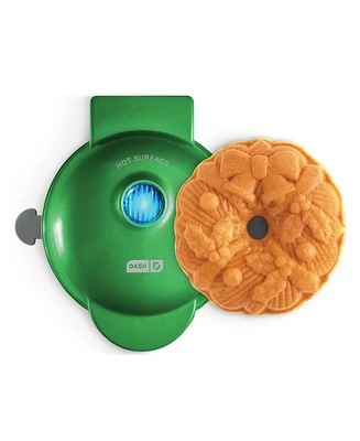 Dash Mini Wreath Bundt Cake Maker