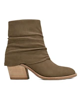 Earth Women's Savvy Ruched Block Heel Boots