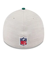 New Era Men's Stone/Green York Jets 2024 Sideline Historic 39THIRTY Flex Hat