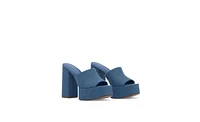 D'Amelio Footwear Ravina Sandal