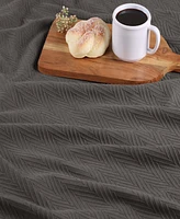 Superior Chevron All-Season Cotton Blanket