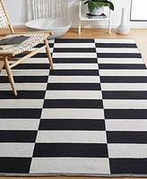 Safavieh Montauk V MTK705Z 4'x6' Area Rug