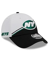 New Era Men's White/Black New York Jets 2023 Sideline 9FORTY Adjustable Hat