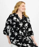 Kasper Plus Split-Neck Floral Flutter-Sleeve Top