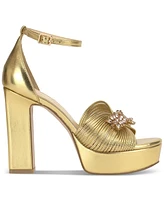 Jessica Simpson Women's Anissia Strappy Platform Sandals