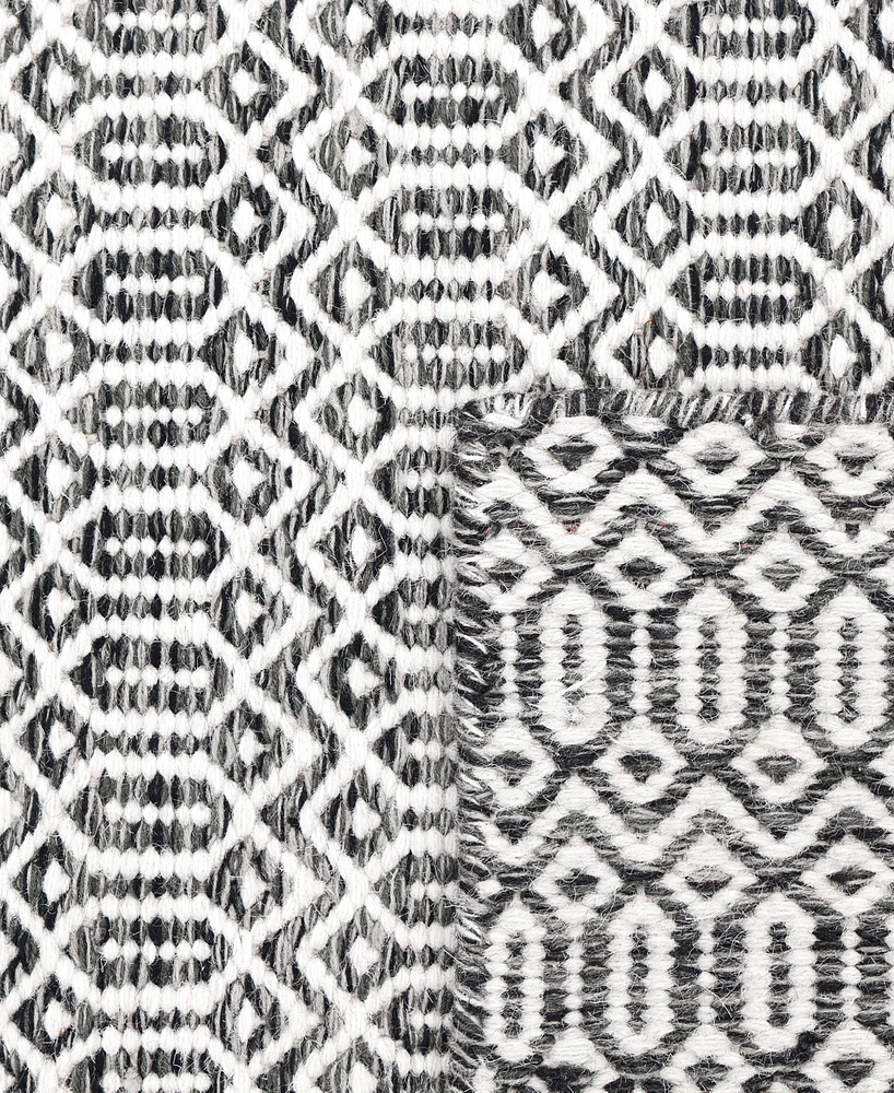 Timeless Rug Designs Chatham S8018 3'x5' Area Rug