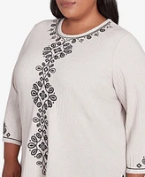 Alfred Dunner Plus Romancing the Stone Center Embroidered Medallion Textured Top