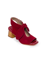 Bernardo 1946 Felicity Slingback Pump