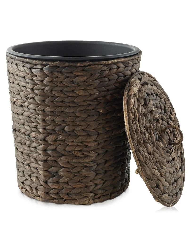 Casafield Hyacinth Trash Can with Lid and Liner - Natural, Woven Waste Basket for Garbage the Bathroom, Bedroom, Laundry Room, Home Office