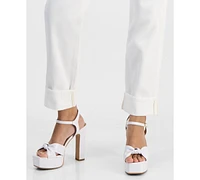 Guess Women's Celia Boyfriend High-Rise Cuffed-Hem Jeans