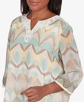 Alfred Dunner Petite Kensington Gardens Chevron Textured Top